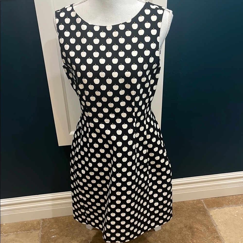🎉Host Pick🎉 Kate Spade♠️ classic sleeveless dress